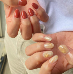 チグハグネイル赤